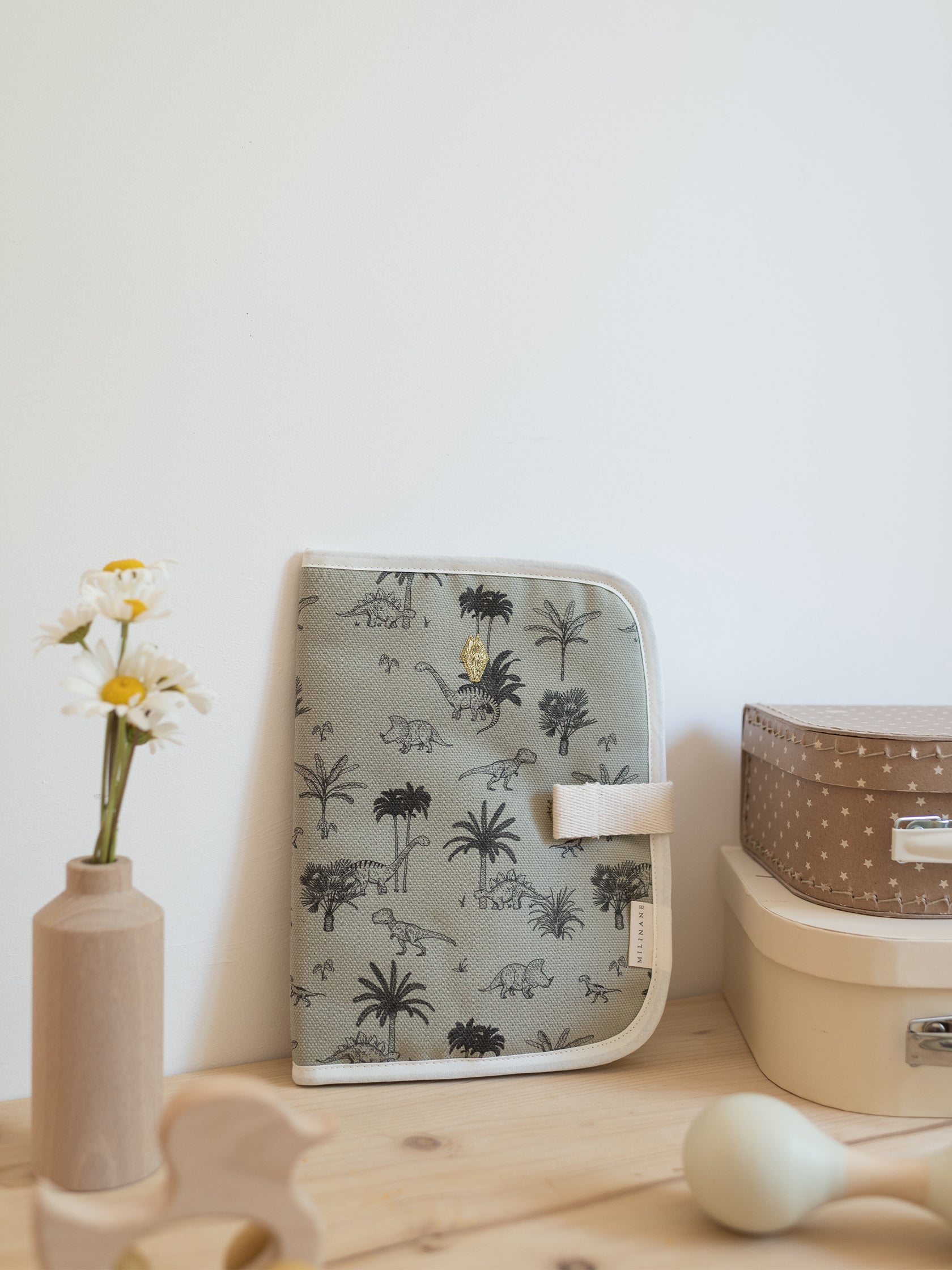 protège carnet de santé baby t-rex milinane