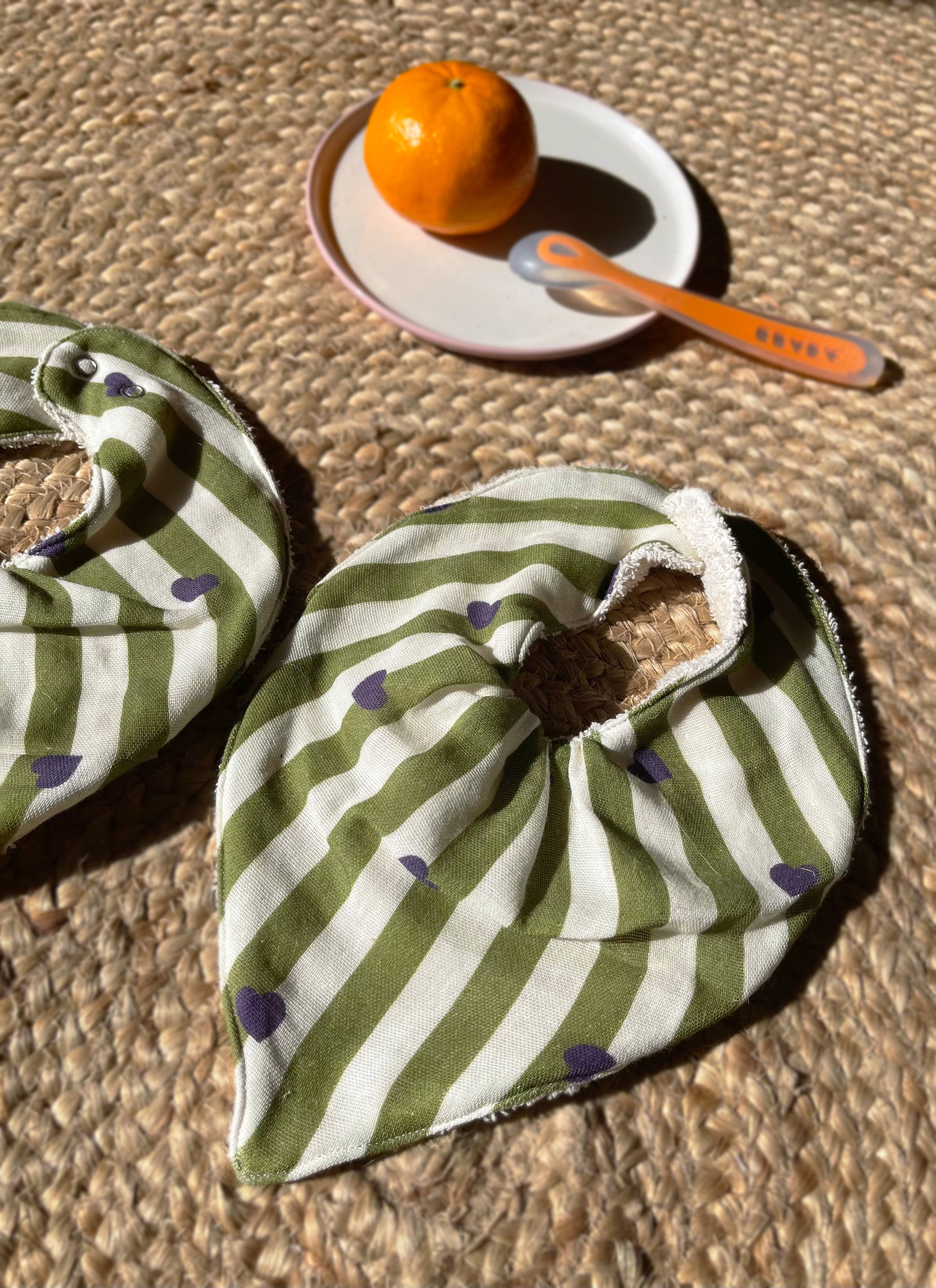 lot_de_2_bavoirs_bandana_rayure_verte