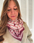 grand-foulard-motif-rayure-coeur-rose-milinane