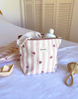 grande-trousse-de-toilette-jeannette-coeur-rose-blanc-rayure-milinane