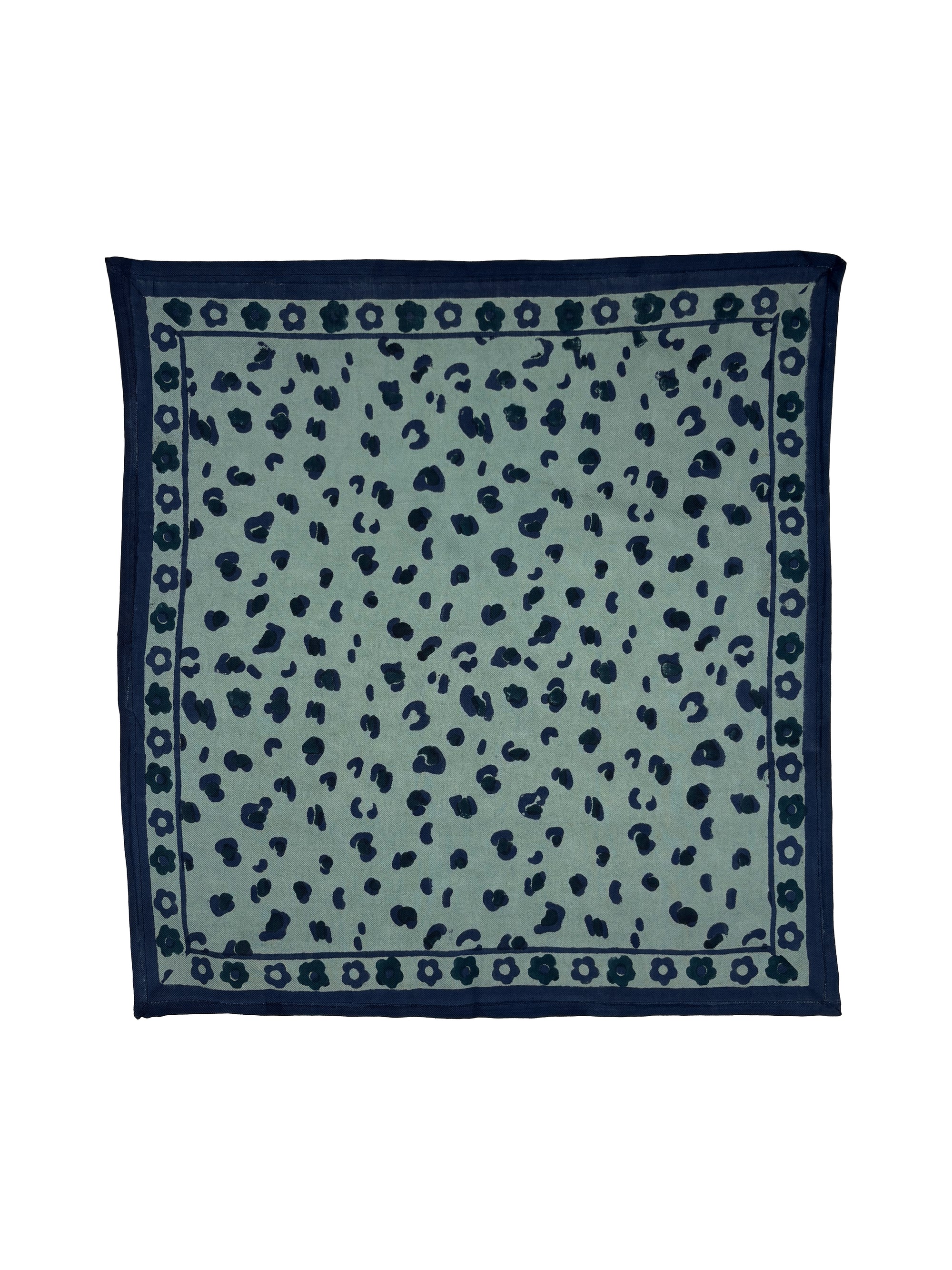 motif-foulard-oscar-graou-leopard-fleur-petit-grand-enfant-adulte-vert-celadon-bleu-marine-automne-milinane