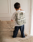 petit-sac-a-dos-pour-maternelle-enfant-motif-dinosaure-gris-personnalisable-milinane
