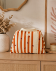 sac-a-langer-joseph-maternite-maman-femme-bebe-enfant-motif-rayures-coeurs-terracotta-orange-bordeaux-caramel-ambiance-milinane