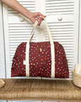 sac-a-langer-maternite-maman-joseph-graou-brique-bordeaux-milinane-ambiance
