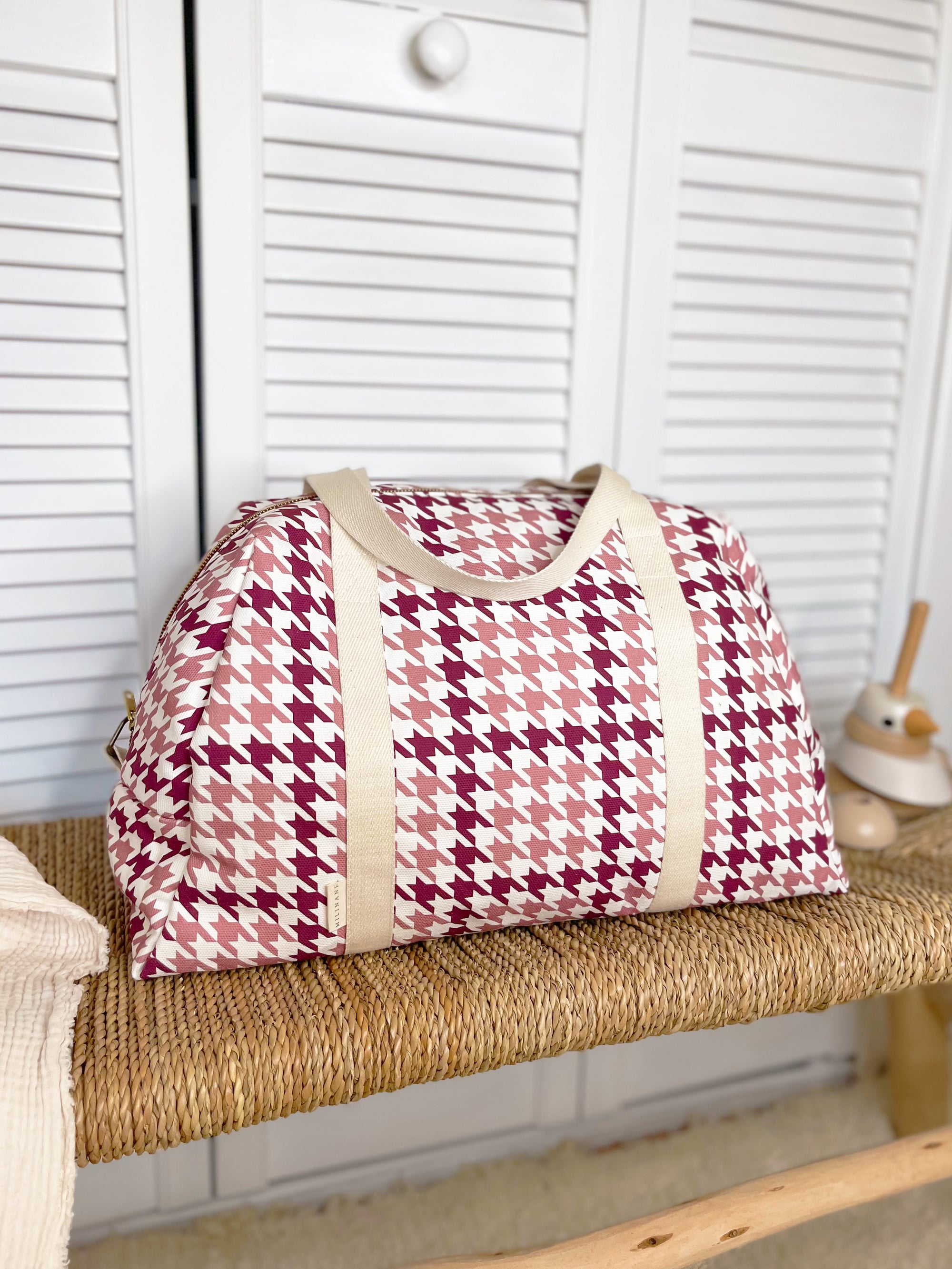 sac-a-langer-pied-de-poule-rose-bordeaux-milinane