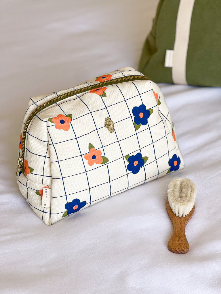 trousse de toilette fleurs pour bébé milinane