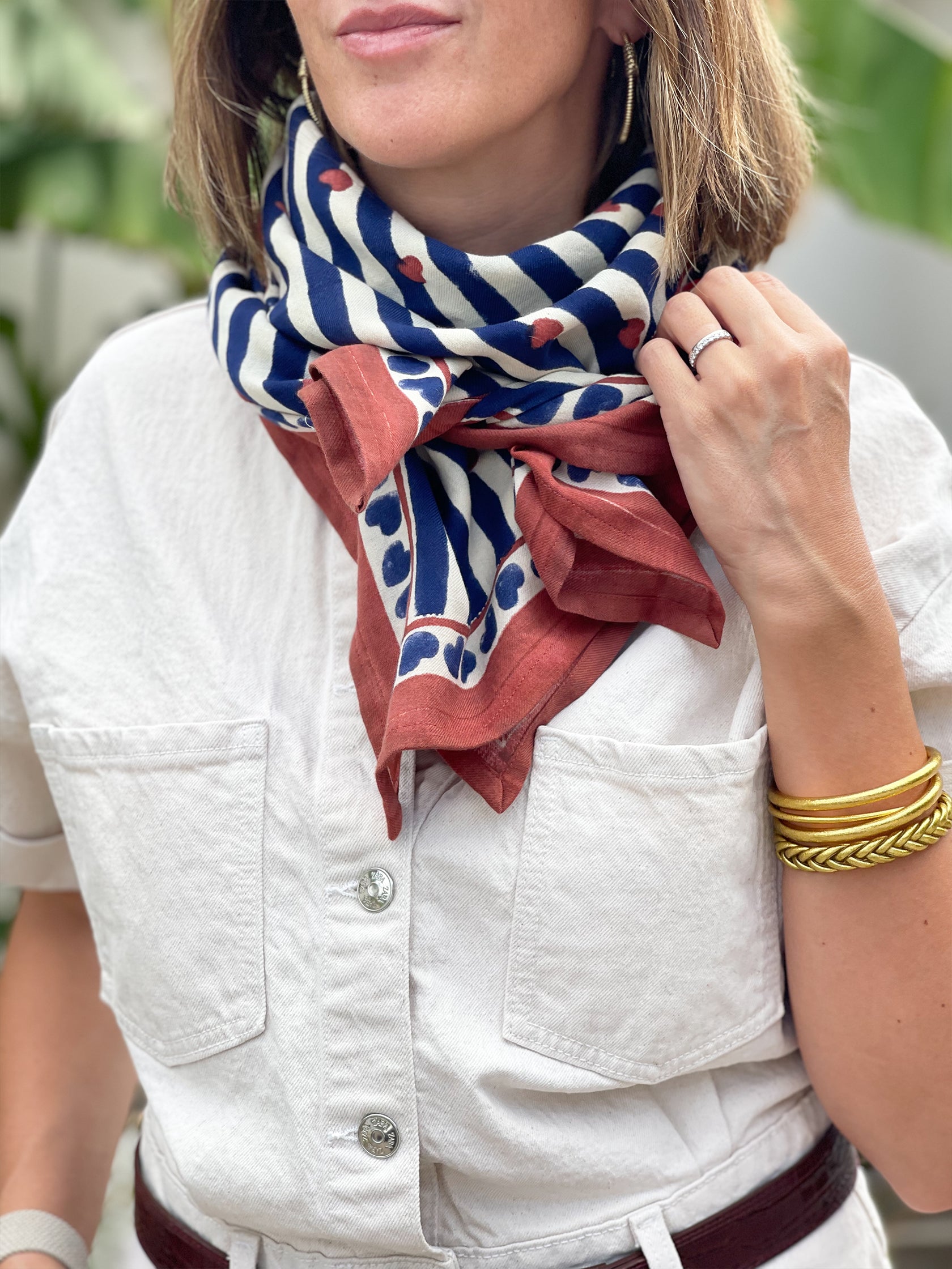 foulard-a-rayure-bleu-milinane