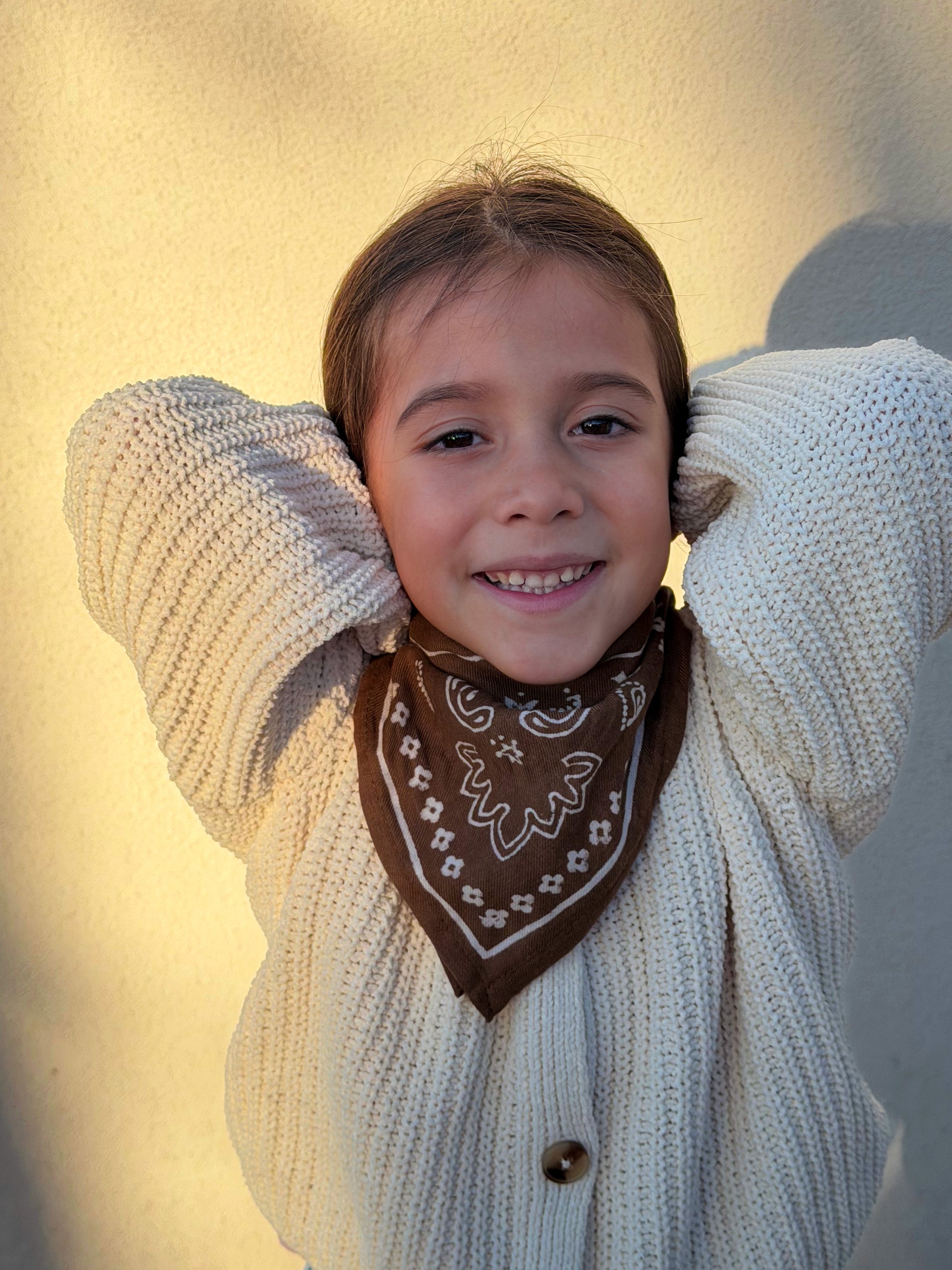 foulard-oscar-petit-adulte-enfant-bebe-marron-bandana-paisley-coton-motif-porte-milinane