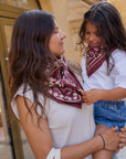 grand-foulard-bandana-bordeaux-pour-femme-look-matchy-matchy-parent-enfant-milinane