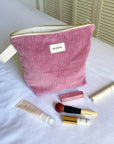 grande-trousse-de-toilette-jeannette-bebe-maman-enfant-femme-adulte-velours-cotele-rose-nude-ambiance-milinane