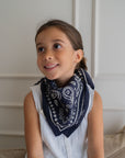 petit-foulard-enfant-et-adulte-bandana-bleu-marine-en-coton-milinane