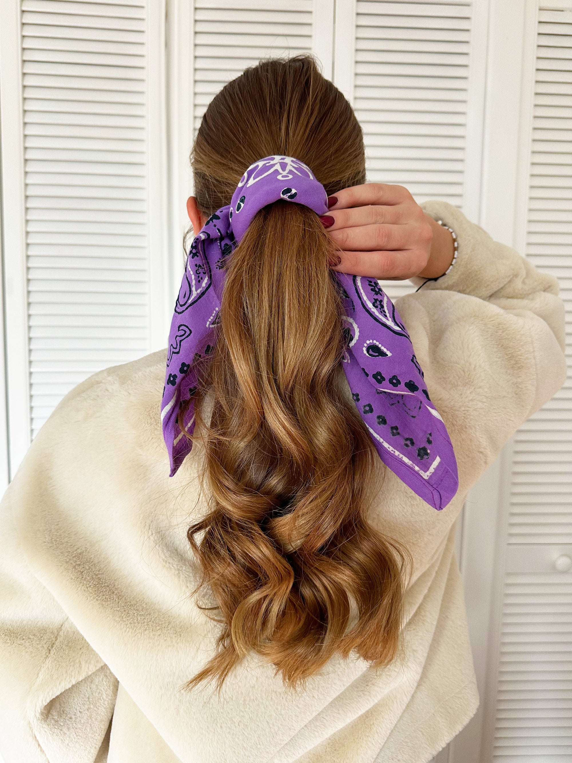 petit-foulard-motif-bandana-violet-milinane
