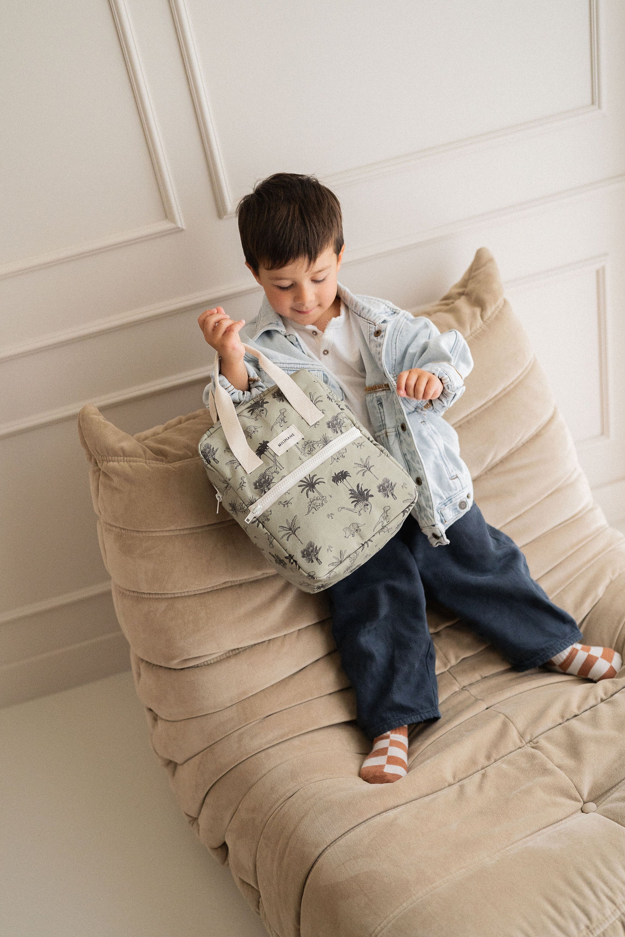 petit-sac-a-dos-pour-enfant-maternelle-motif-dino-milinane