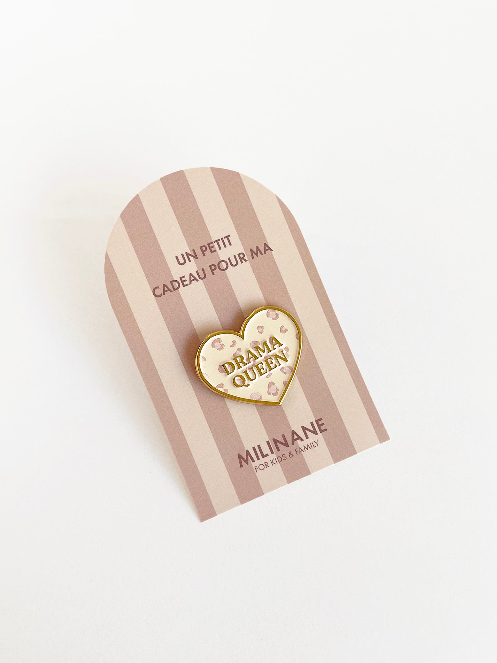 pins-drama-queen-leopard-rose-en-metal-avec-carte-cadeau-enfant-milinane
