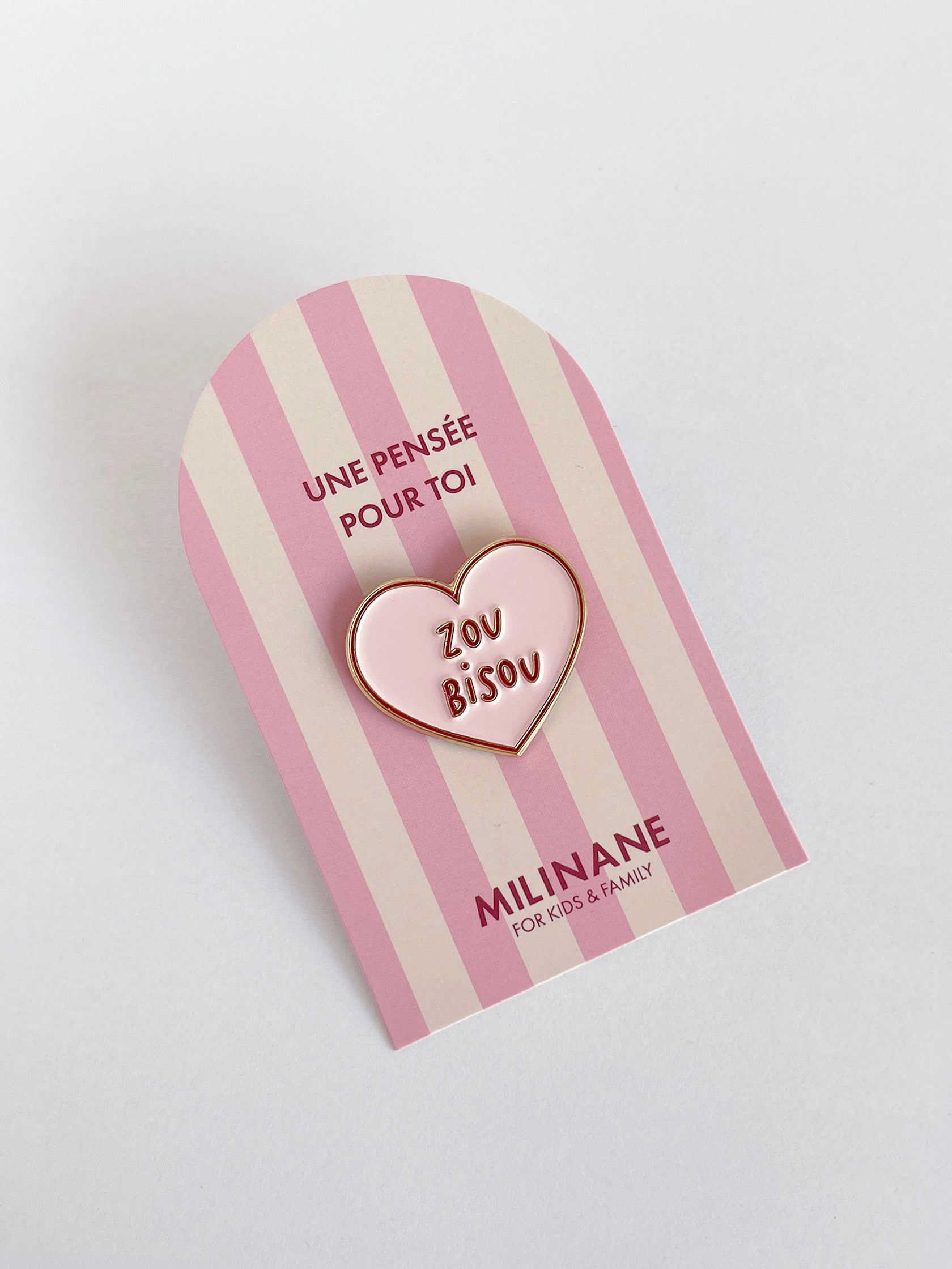 pins-pour-enfant-coeur-rose-zou-bisou-en-metal-milinane