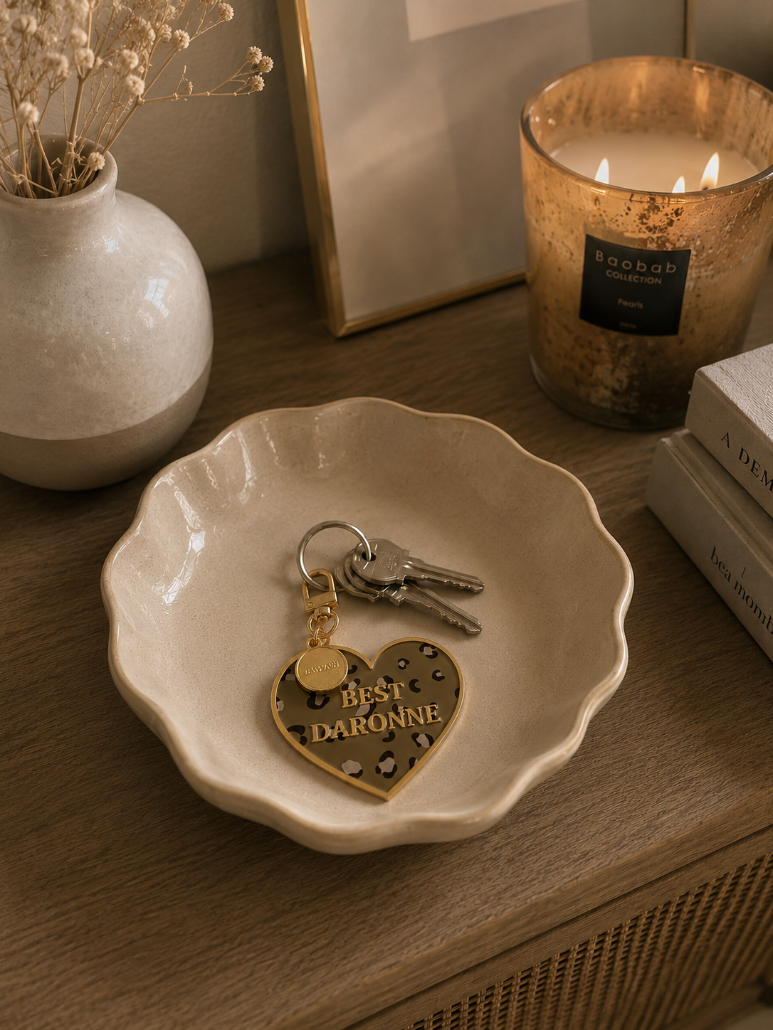 porte-cles-charm-best-daronne-coeur-leopard-marron-or-dore-ambiance-maison-bougie-milinane