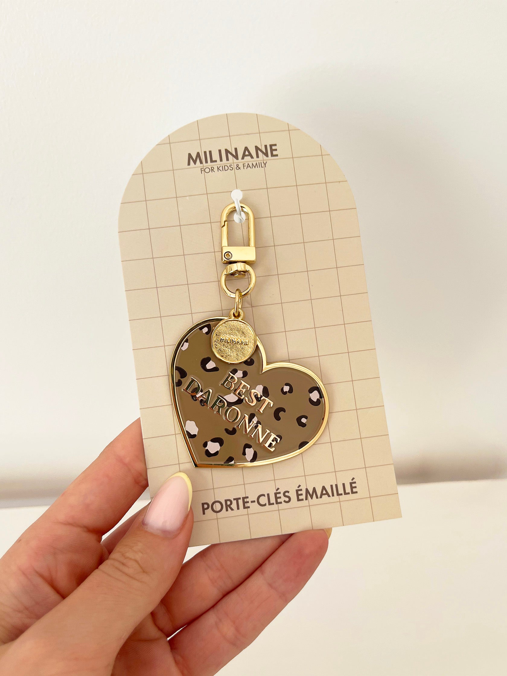 porte-cles-charm-sac-coeur-leopard-best-daronne-milinane