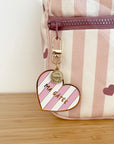 porte-cles-charm-sac-coeur-rose-rayure-blanche-ma-gatee-milinane