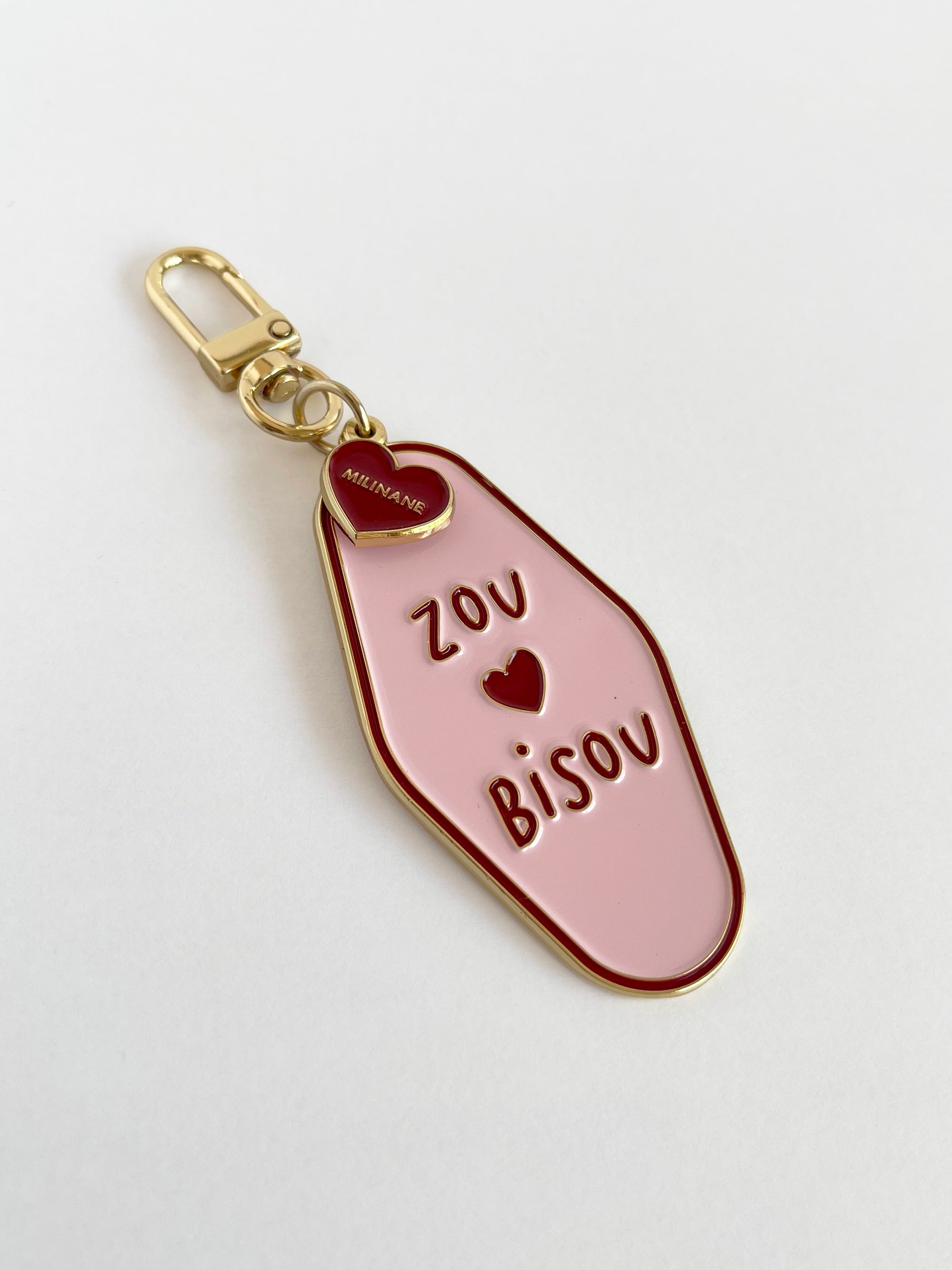 porte-cles-pour-enfant-zou-bisou-coeur-rose-rouge-en-metal-dore-milinane