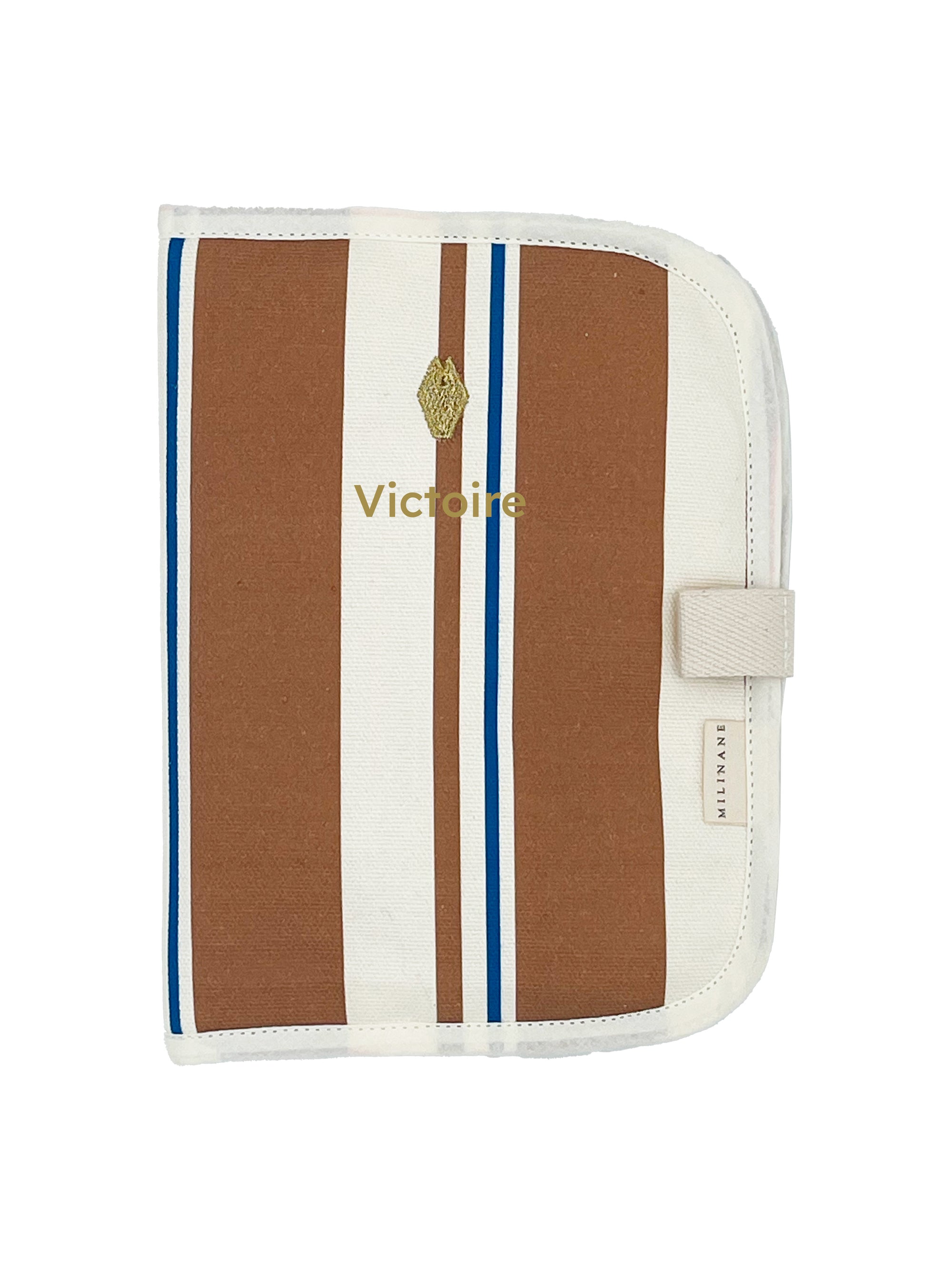 protege-carnet-de-sante-pour-bebe-motif-rayure-personnalisable-milinane