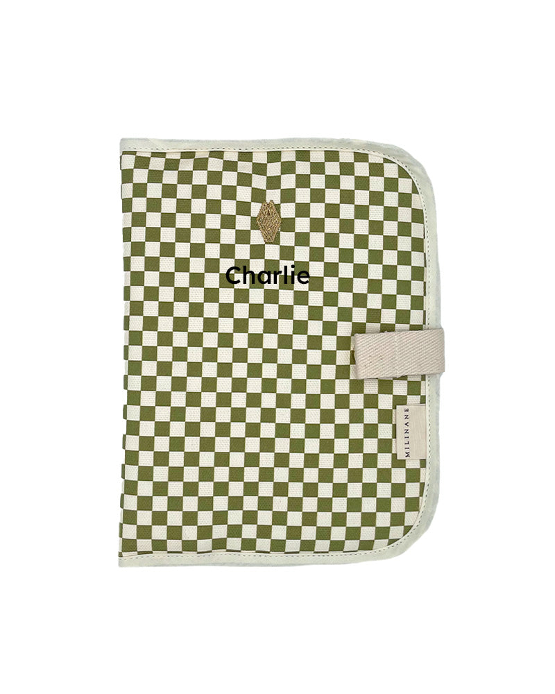 protege-carnet-de-sante-pour-bebe-personnalisable-avec-prenom-milinane