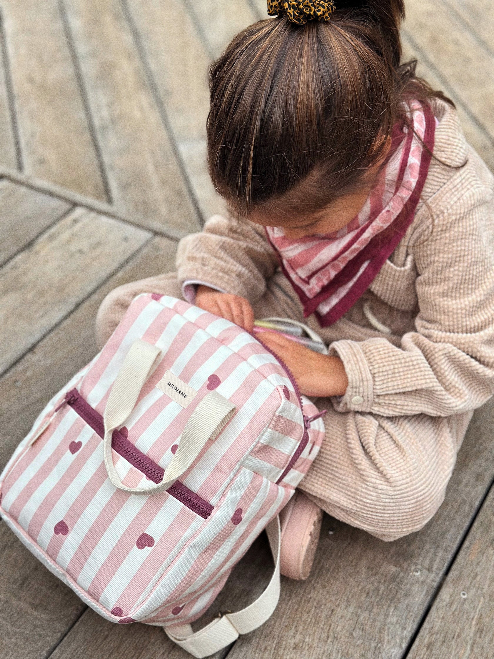 sac-a-dos-noe-maternelle-rayure-rose-blanc-coeur-milinane