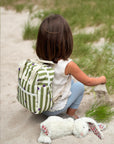 sac-a-dos-noe-stripe-and-love-maternelle-enfant-bebe-coeurs-rayures-vert-blanc-violet-ambiance-etiquette-milinane