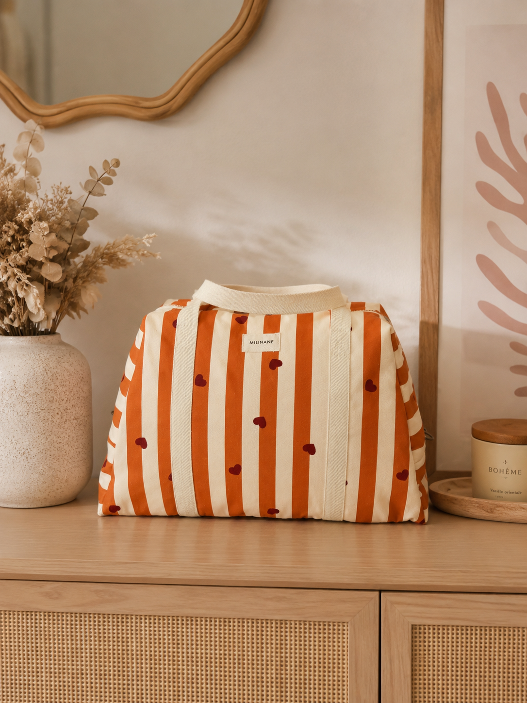 sac-a-langer-joseph-maternite-maman-femme-bebe-enfant-motif-rayures-coeurs-terracotta-orange-bordeaux-caramel-ambiance-milinane