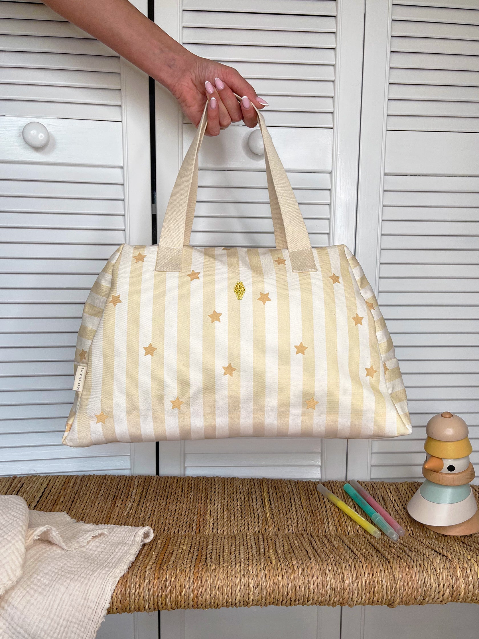 sac-a-langer-joseph-popcorn-bebe-maman-rayures-etoiles-beige-milinane-ambiance-2