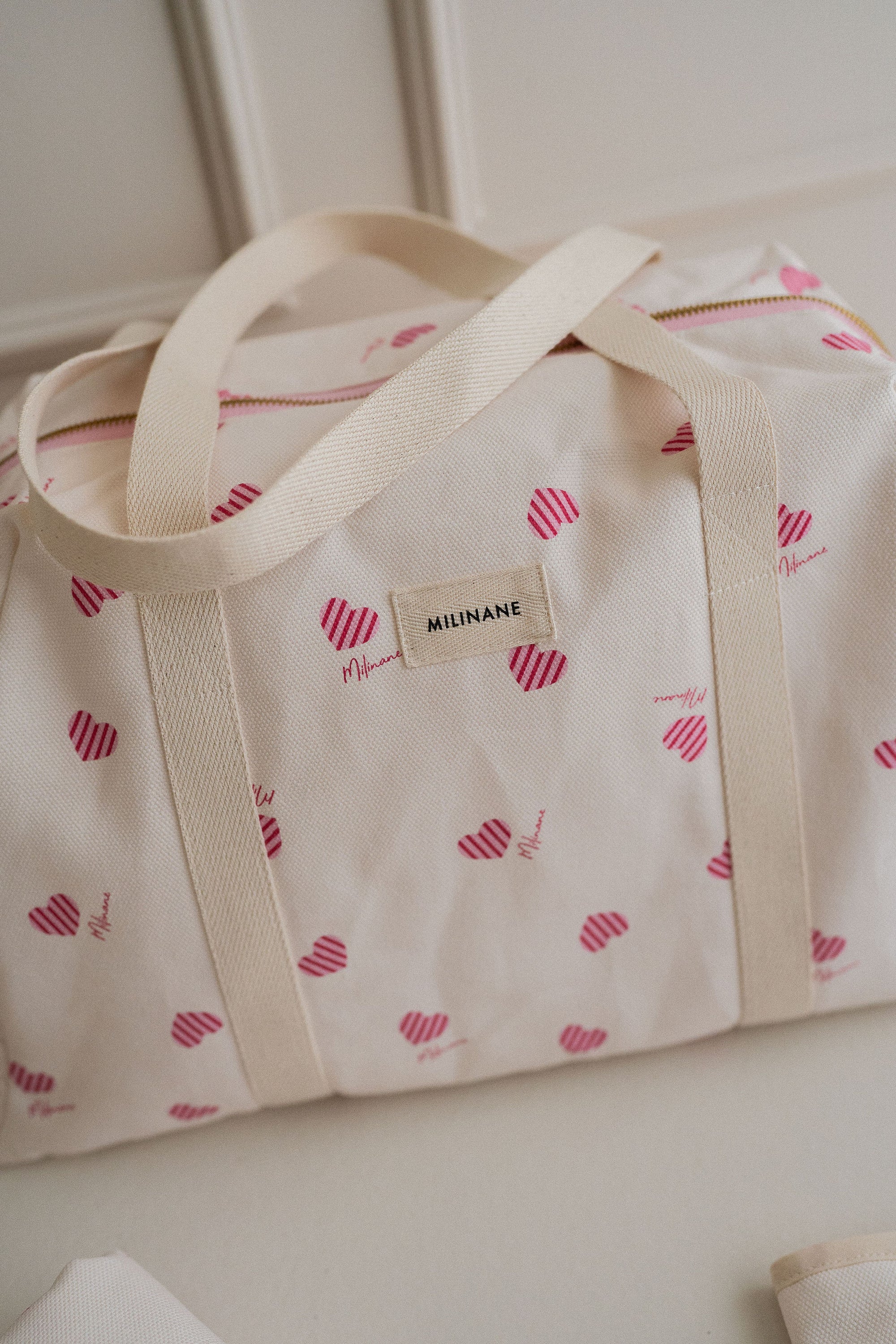 sac-a-langer-motif-coeur-rose-pour-maman-milinane