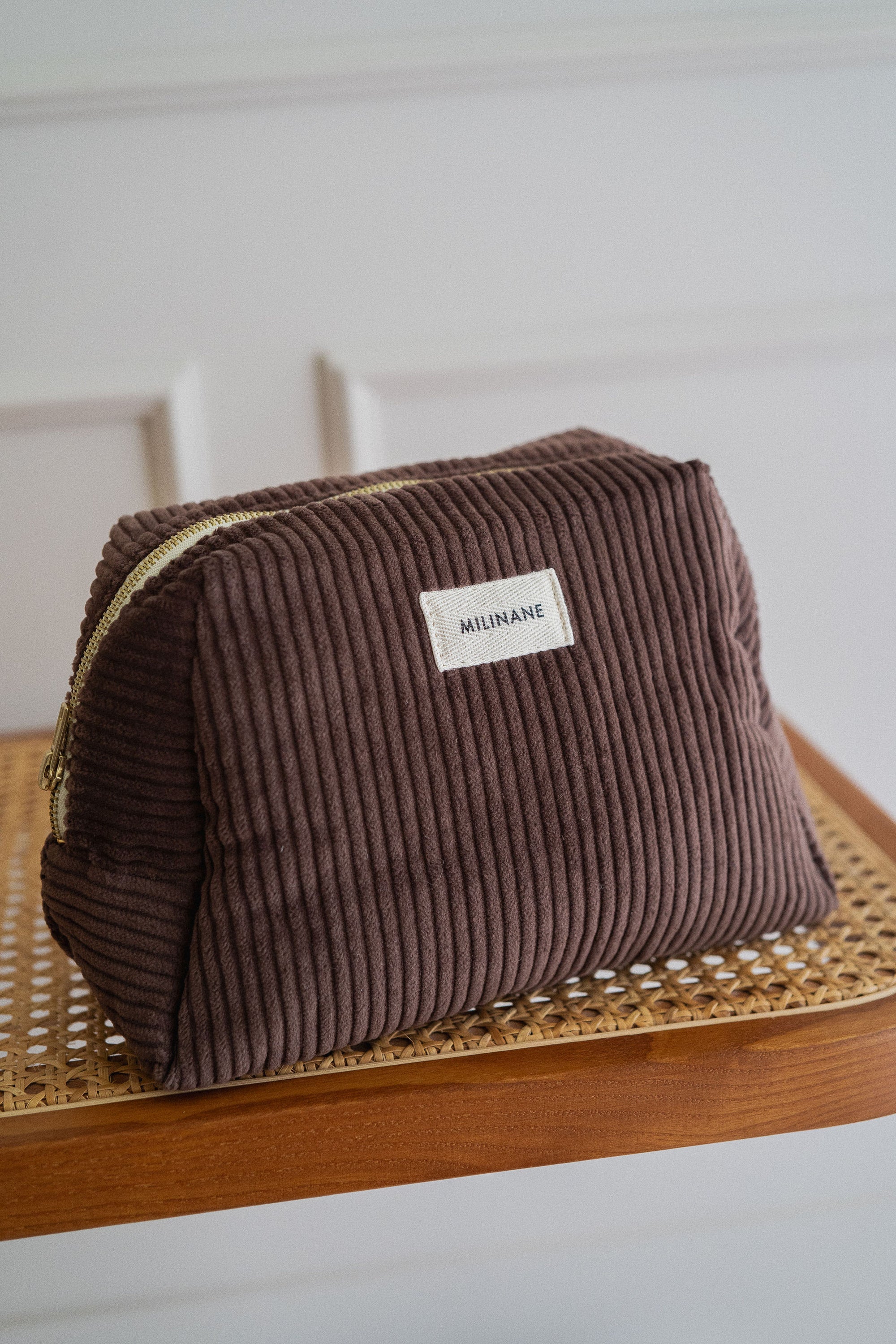 trousse-de-toilette-en-velours-cotelet-marron-chocolat-pour-femme-et-enfant-milinane