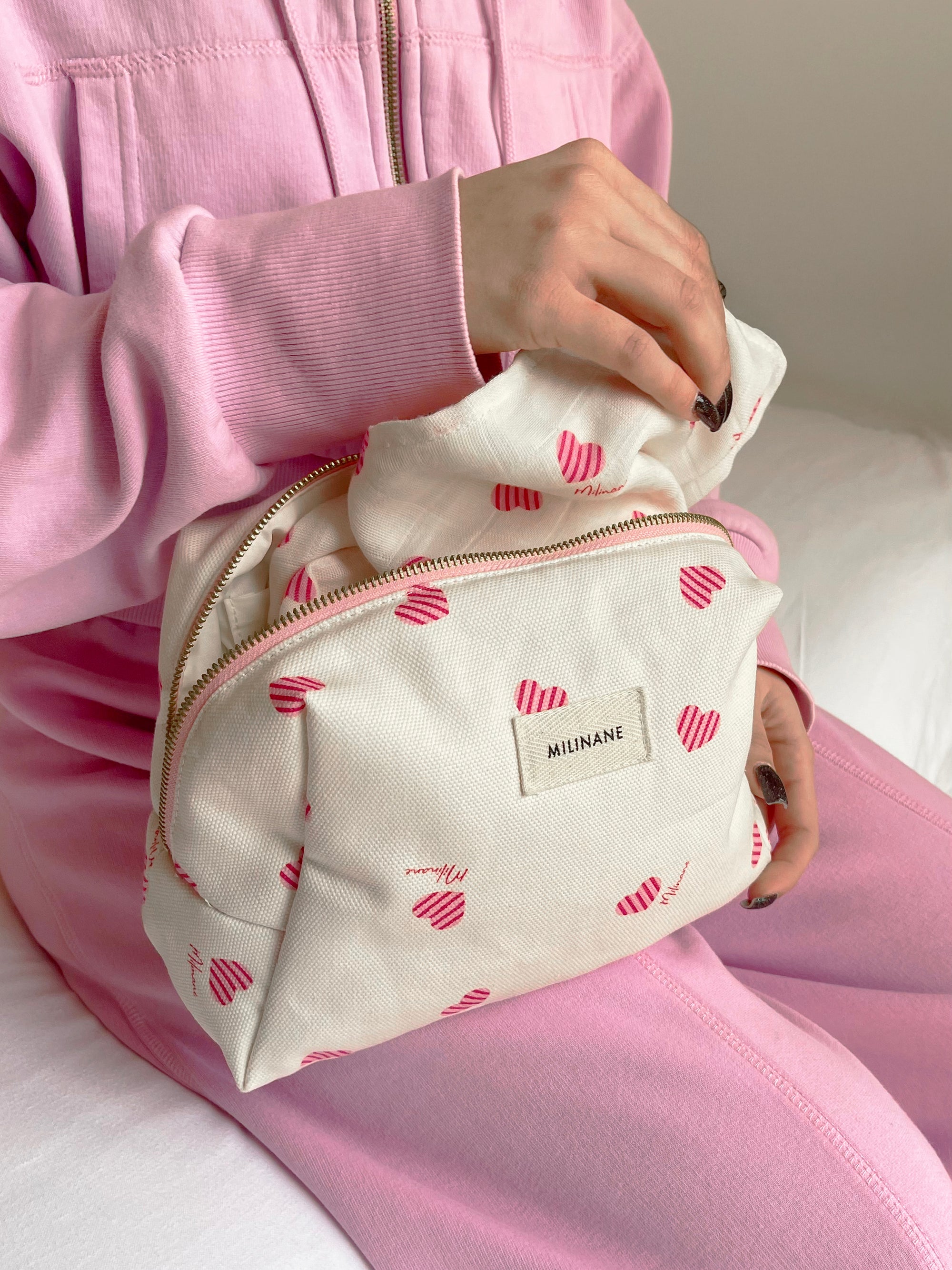 Petite pochette zippée en tissu rose tula - France Petite pochette zippée en tissu rose tula - France