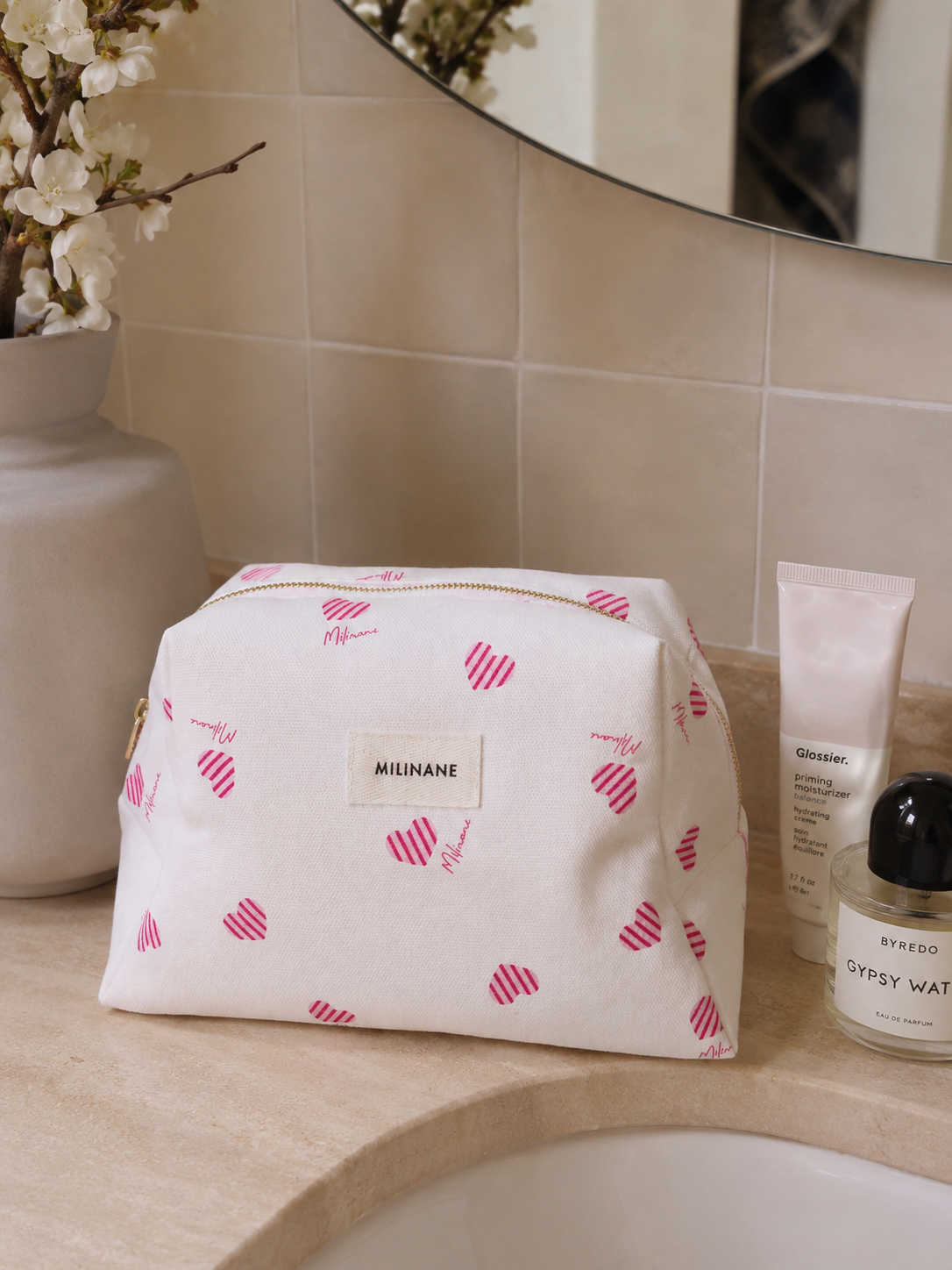trousse-de-toilette-jade-sweetheart-blanc-rose-coeurs-rayures-ambiance-salle-de-bain-milinane