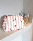 trousse-de-toilette-maman-enfant-bebe-jade-candy-cane-rayures-coeurs-rose-milinane